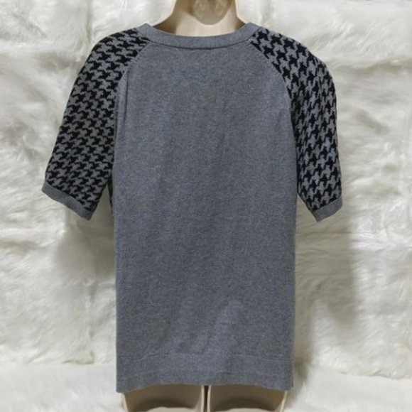 Like New Gray & Black Houndstooth Sweater Cardigan - Picture 2 of 5